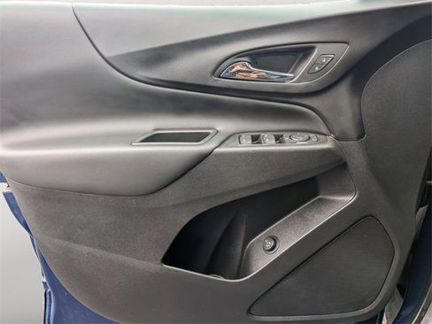 Used 2022 Chevrolet Equinox LT image 24