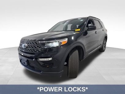 Used 2022 Ford Explorer XLT w/ XLT Sport Appearance Package