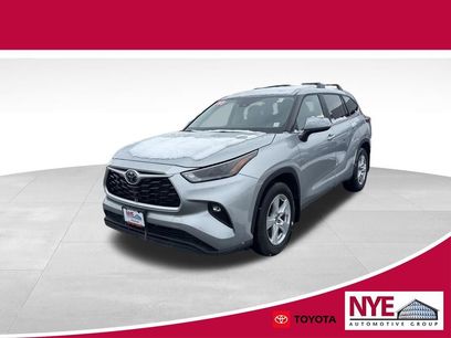 Used 2023 Toyota Highlander LE