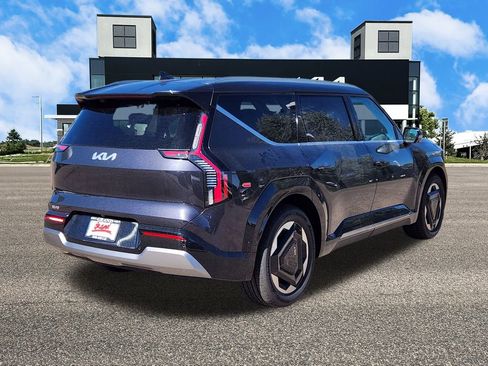 New 2026 Kia EV9 Land image 5
