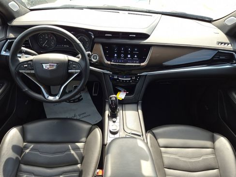 Used 2022 Cadillac XT6 Sport w/ LPO, Floor Liner Package AWD/4WD image 8