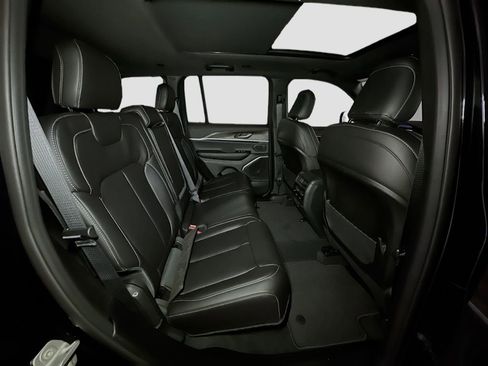 New 2026 Jeep Grand Cherokee Limited image 31