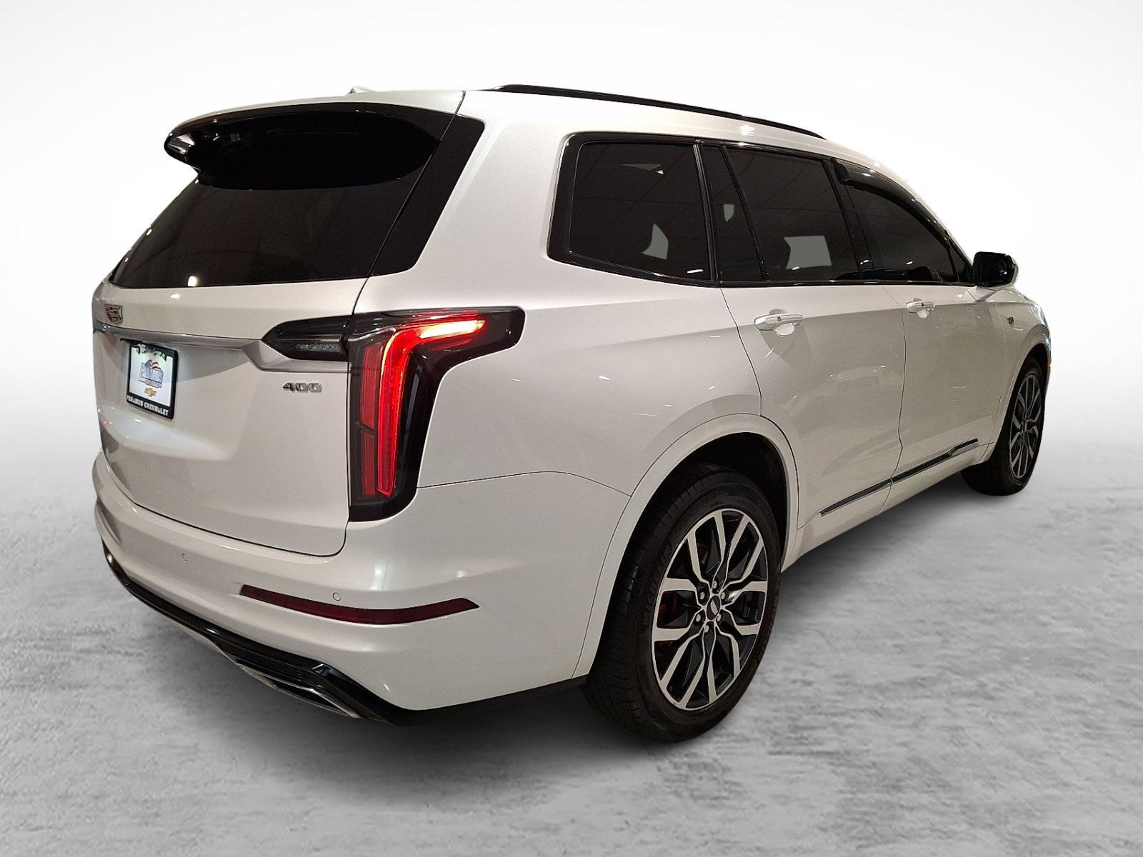 Certified 2023 Cadillac XT6 Sport w/ LPO, Floor Liner Package AWD/4WD image 6