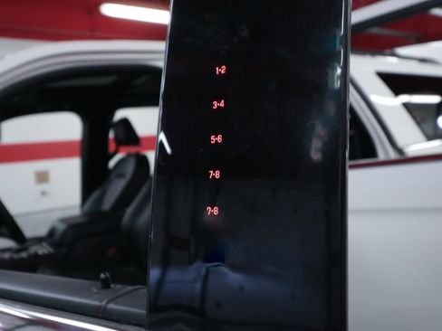 Used 2022 Ford Expedition Max Limited image 28