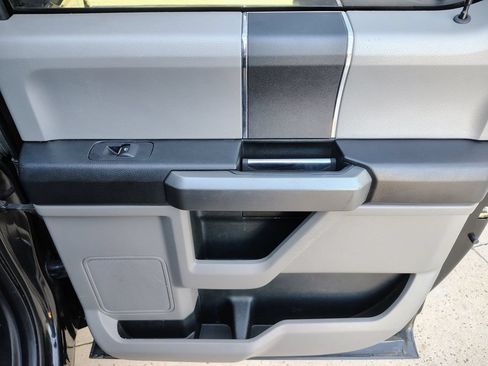 Used 2015 Ford F150 XLT AWD/4WD image 17