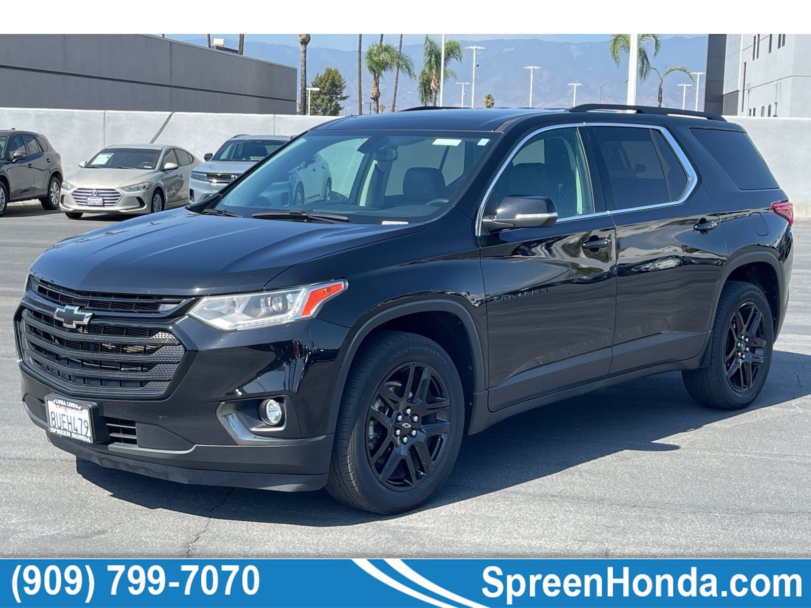 Used 2021 Chevrolet Traverse LT w/ LPO, Blackout Package FWD image 1