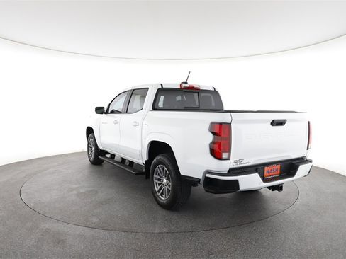 Used 2024 Chevrolet Colorado LT w/ LT Convenience Package III image 8