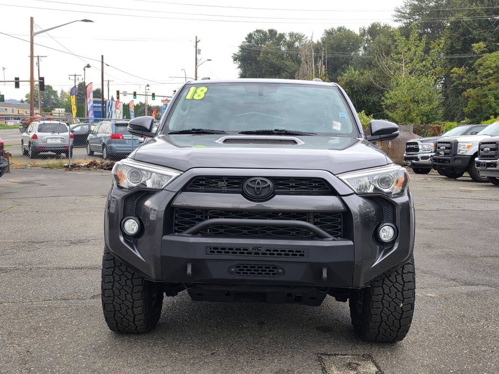 Used 2018 Toyota 4Runner TRD Off-Road Premium AWD/4WD image 9