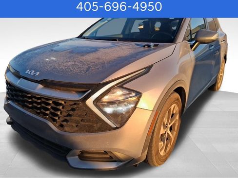 Used 2023 Kia Sportage EX image 1