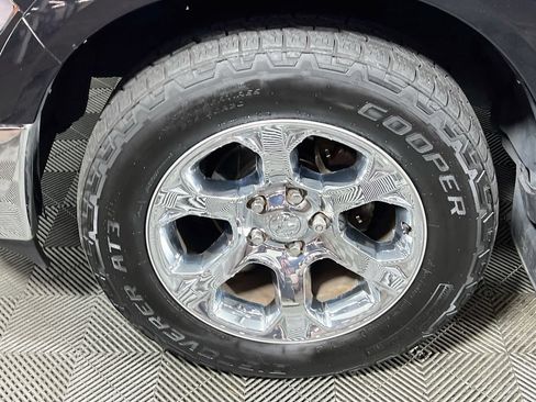 Used 2016 RAM 1500 Laramie w/ Convenience Group AWD/4WD image 28