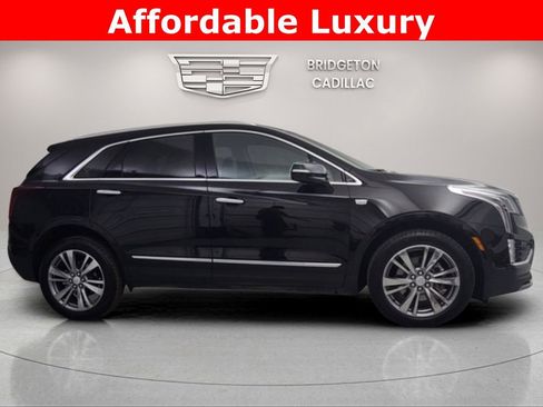 Used 2025 Cadillac XT5 Premium Luxury AWD/4WD image 8