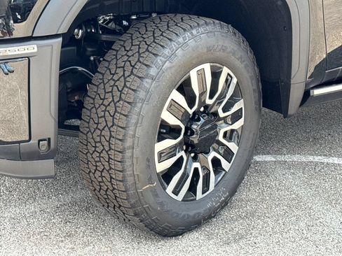 New 2026 GMC Sierra 2500 Denali Ultimate AWD/4WD image 24