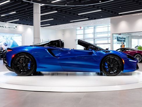 New 2026 McLaren Artura Spider RWD image 16