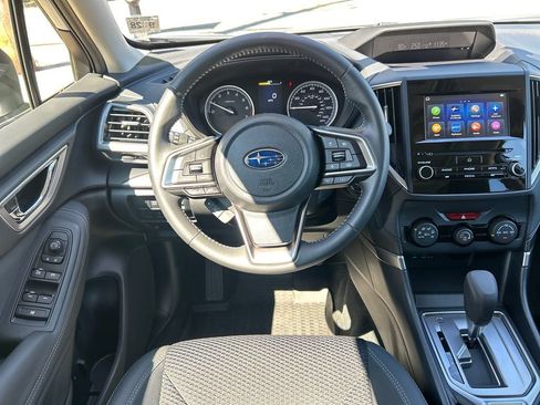 Used 2023 Subaru Forester Premium AWD/4WD image 16