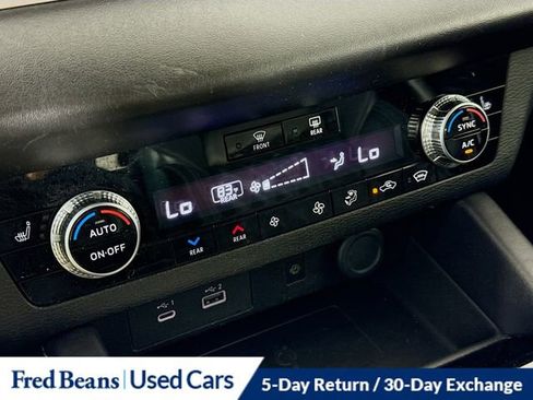 Used 2022 Mitsubishi Outlander SEL image 17