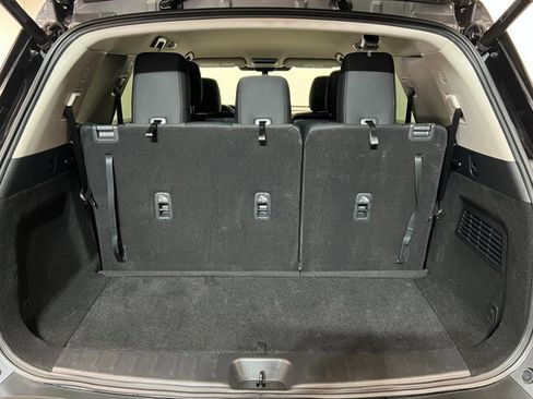 Certified 2025 Nissan Pathfinder SV image 23