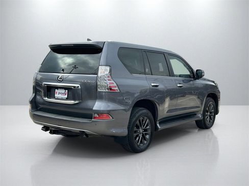 Used 2023 Lexus GX 460 Premium image 5
