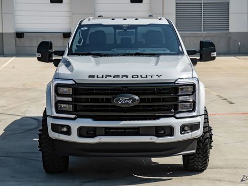 Used 2026 Ford F450 Platinum w/ FX4 Off-Road Package image 30