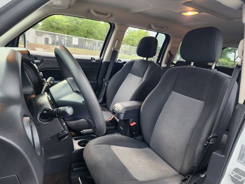 Used 2015 Jeep Patriot Sport w/ Power Value Group FWD image 23