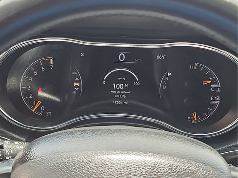 Used 2019 Jeep Grand Cherokee Limited w/ Luxury Group II AWD/4WD image 18