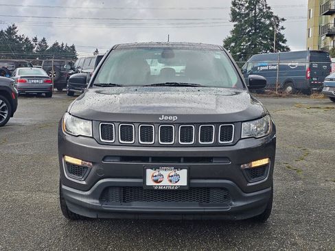 Used 2018 Jeep Compass Sport image 3