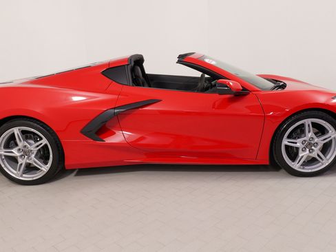 Used 2022 Chevrolet Corvette Stingray Coupe w/ 1LT image 8