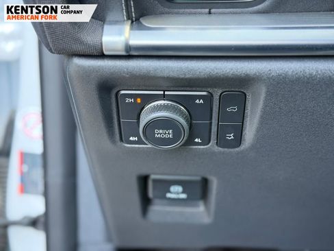 Used 2025 Ford Expedition Max Platinum AWD/4WD image 20