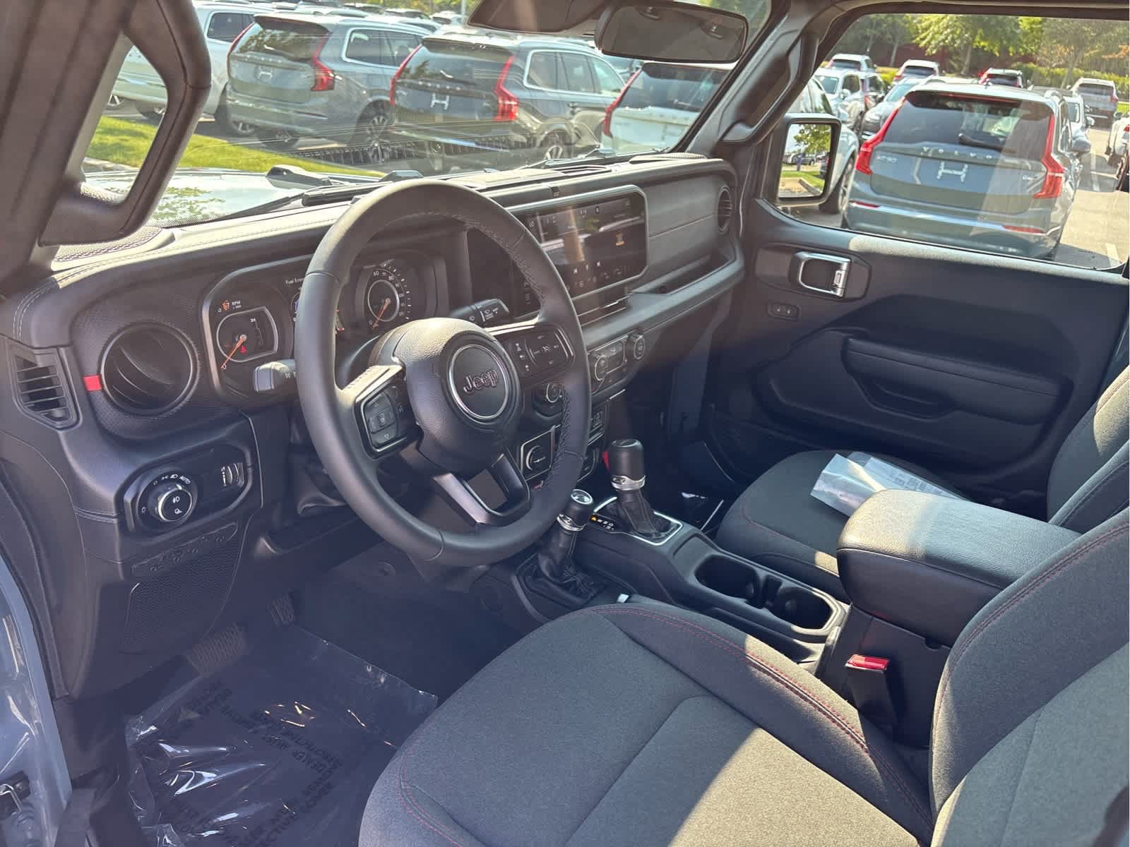 Used 2026 Jeep Gladiator Rubicon AWD/4WD image 13