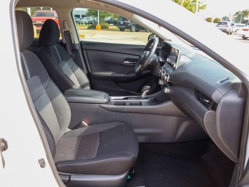 Used 2024 Nissan Sentra SV w/ All-Weather Package FWD image 8