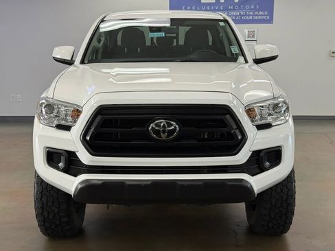 Used 2021 Toyota Tacoma SR AWD/4WD image 3