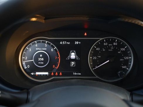 New 2025 Nissan Versa SV w/ Trunk Package image 9