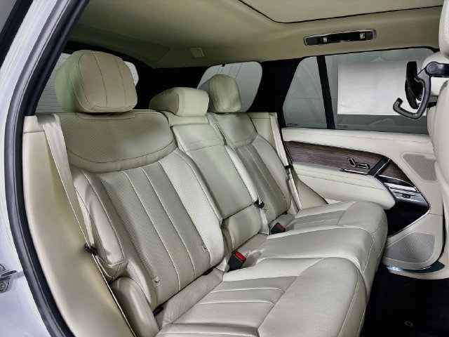 New 2027 Land Rover Range Rover SE AWD/4WD image 24