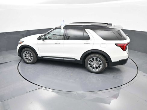 New 2026 Ford Explorer Platinum image 53