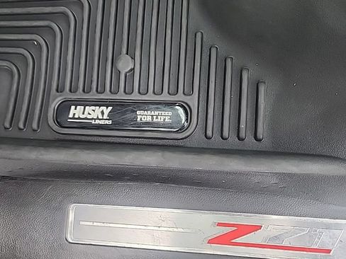 Used 2018 Chevrolet Silverado 1500 LT w/ All Star Edition AWD/4WD image 19