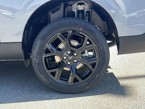 New 2025 Ford Maverick XLT w/ XLT Luxury Package image 30