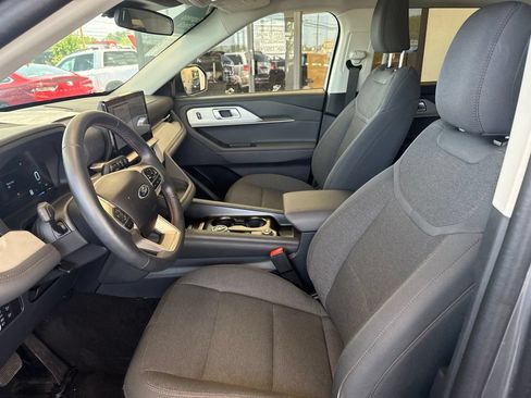 Certified 2025 Ford Explorer Active AWD/4WD image 14