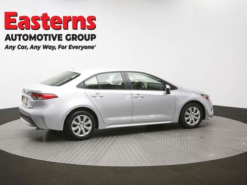 Used 2022 Toyota Corolla LE FWD image 42