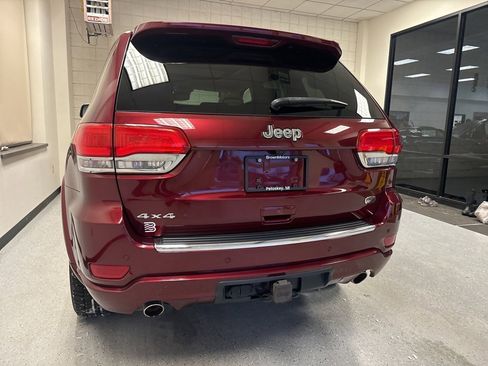 Used 2017 Jeep Grand Cherokee Overland w/ Jeep Active Safety Group image 19