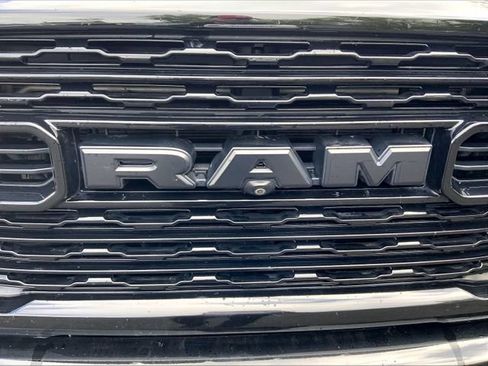 Used 2022 RAM 2500 Limited AWD/4WD image 5