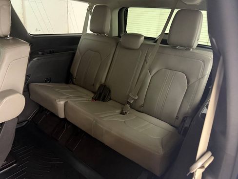 Used 2018 Ford Expedition Max Limited w/ Equipment Group 301A RWD image 42