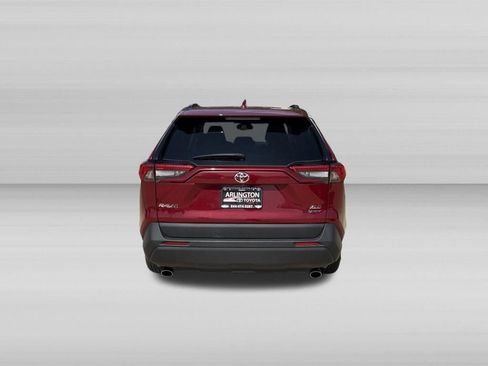 Used 2025 Toyota RAV4 XLE AWD/4WD image 6