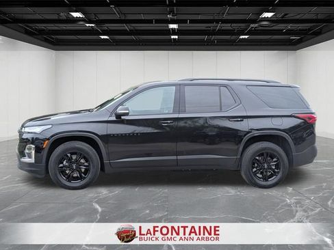 Certified 2023 Chevrolet Traverse LT FWD image 2