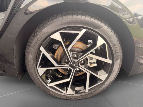 Used 2025 Kia K5 EX FWD image 11