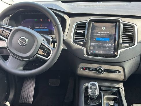 Certified 2024 Volvo XC90 B6 Ultimate AWD/4WD image 7