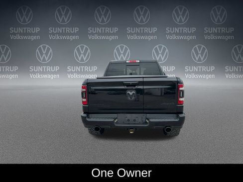 Used 2020 RAM 1500 Limited w/ Black Appearance Package AWD/4WD image 5