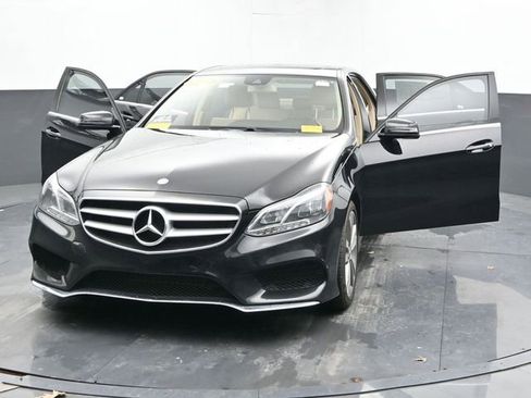 Used 2016 Mercedes-Benz E 350 4MATIC Sedan image 49
