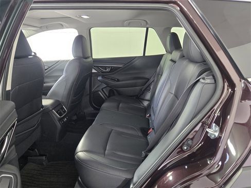 Used 2024 Subaru Outback Limited image 8