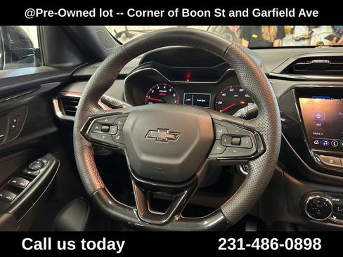 Used 2023 Chevrolet TrailBlazer RS w/ Convenience Package AWD/4WD image 20