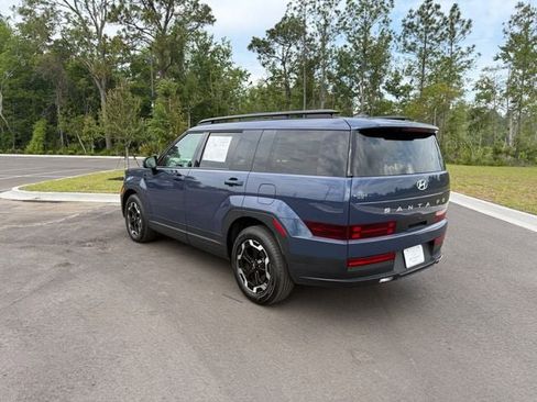 Used 2025 Hyundai Santa Fe SEL FWD image 3