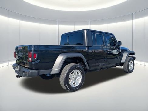 Used 2023 Jeep Gladiator Sport image 5